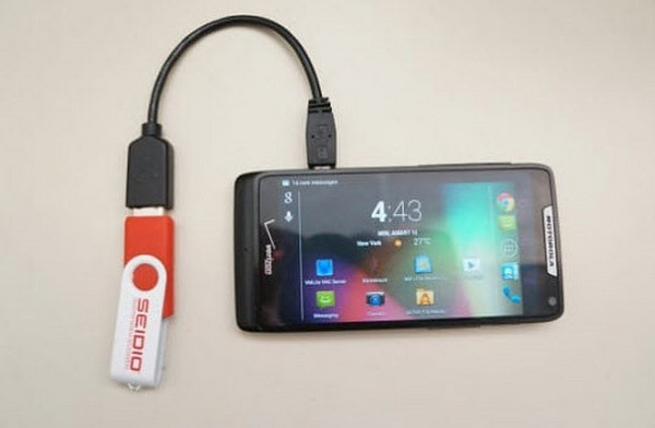 podłącz-OTG-do-telefonu-ZTE